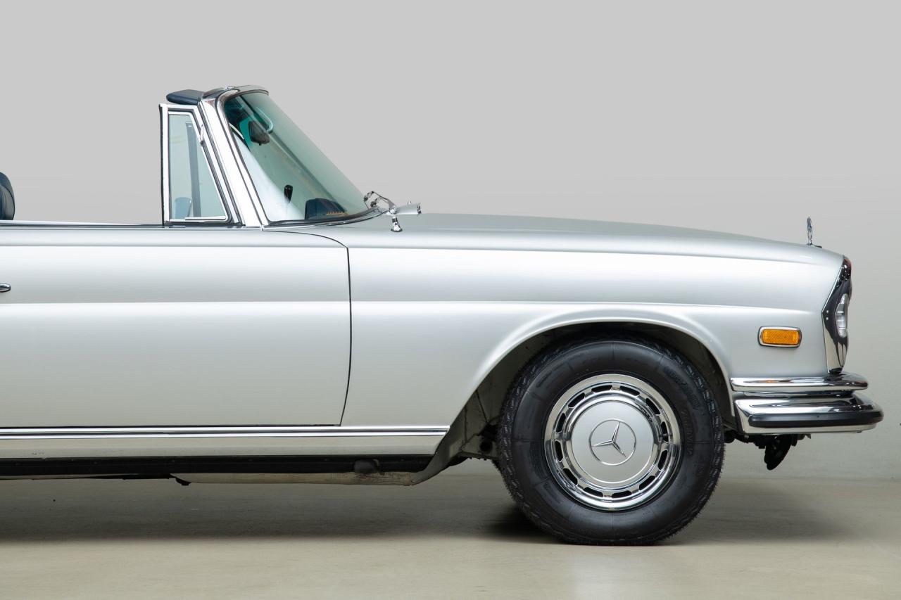 1971 Mercedes - Benz 280 SE 3.5 CABRIOLET