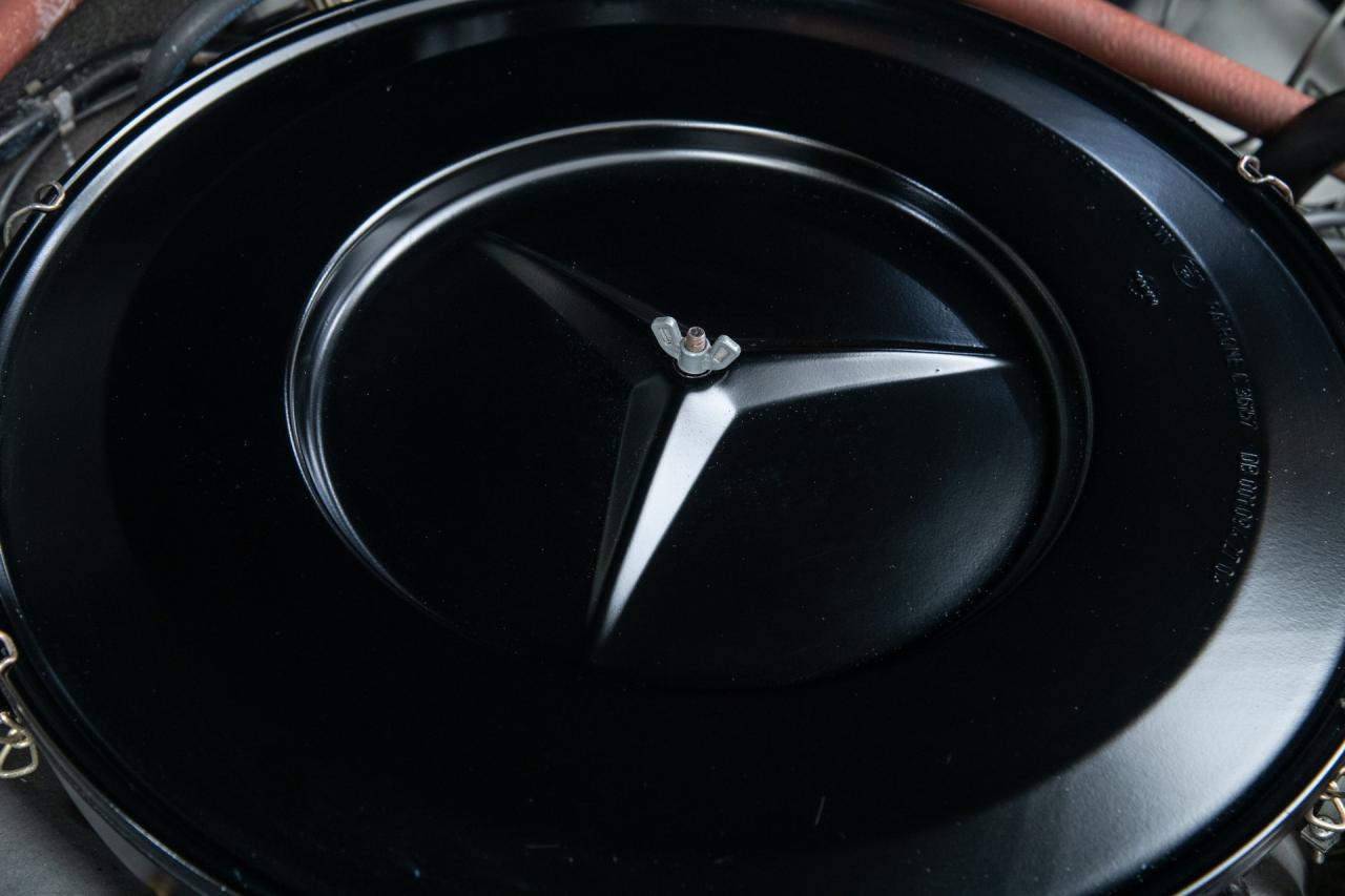 1971 Mercedes - Benz 280 SE 3.5 CABRIOLET