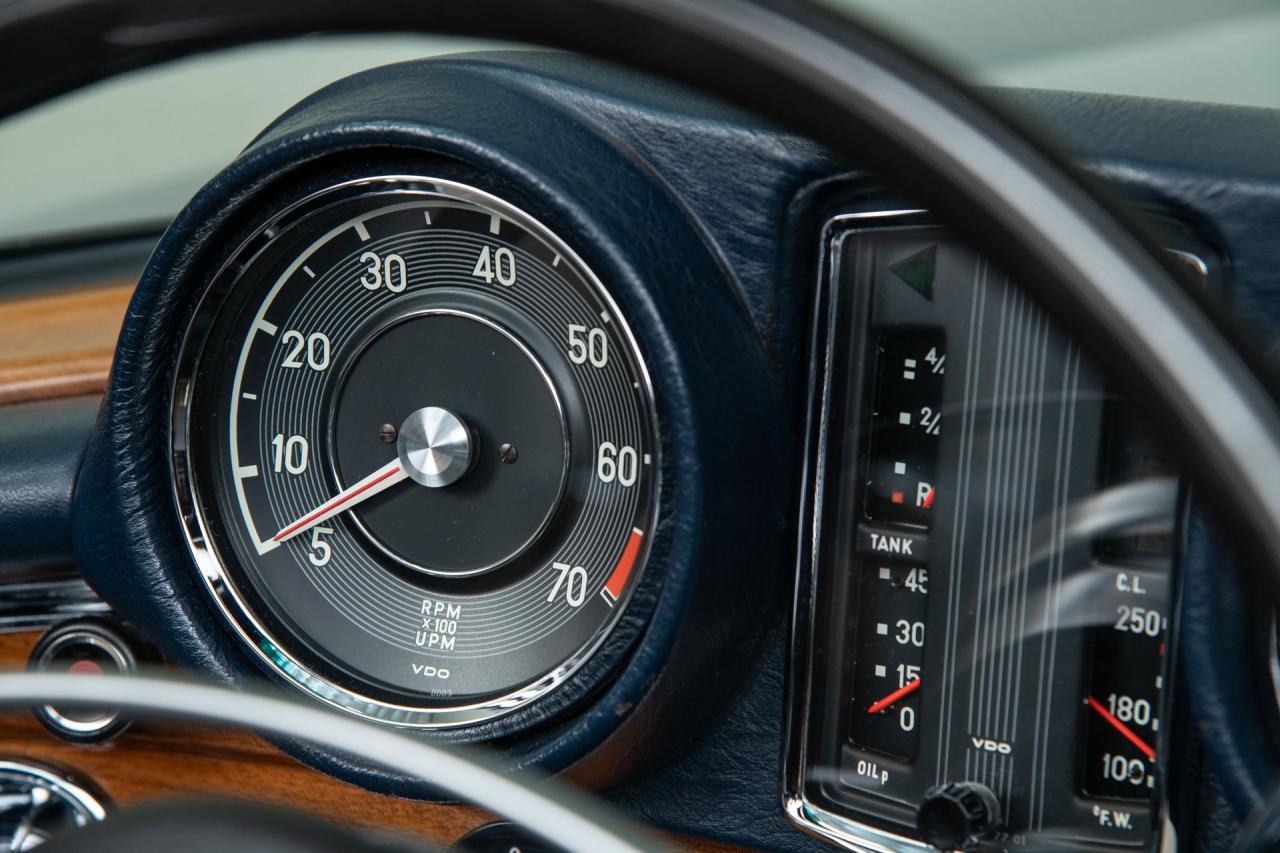 1971 Mercedes - Benz 280 SE 3.5 CABRIOLET