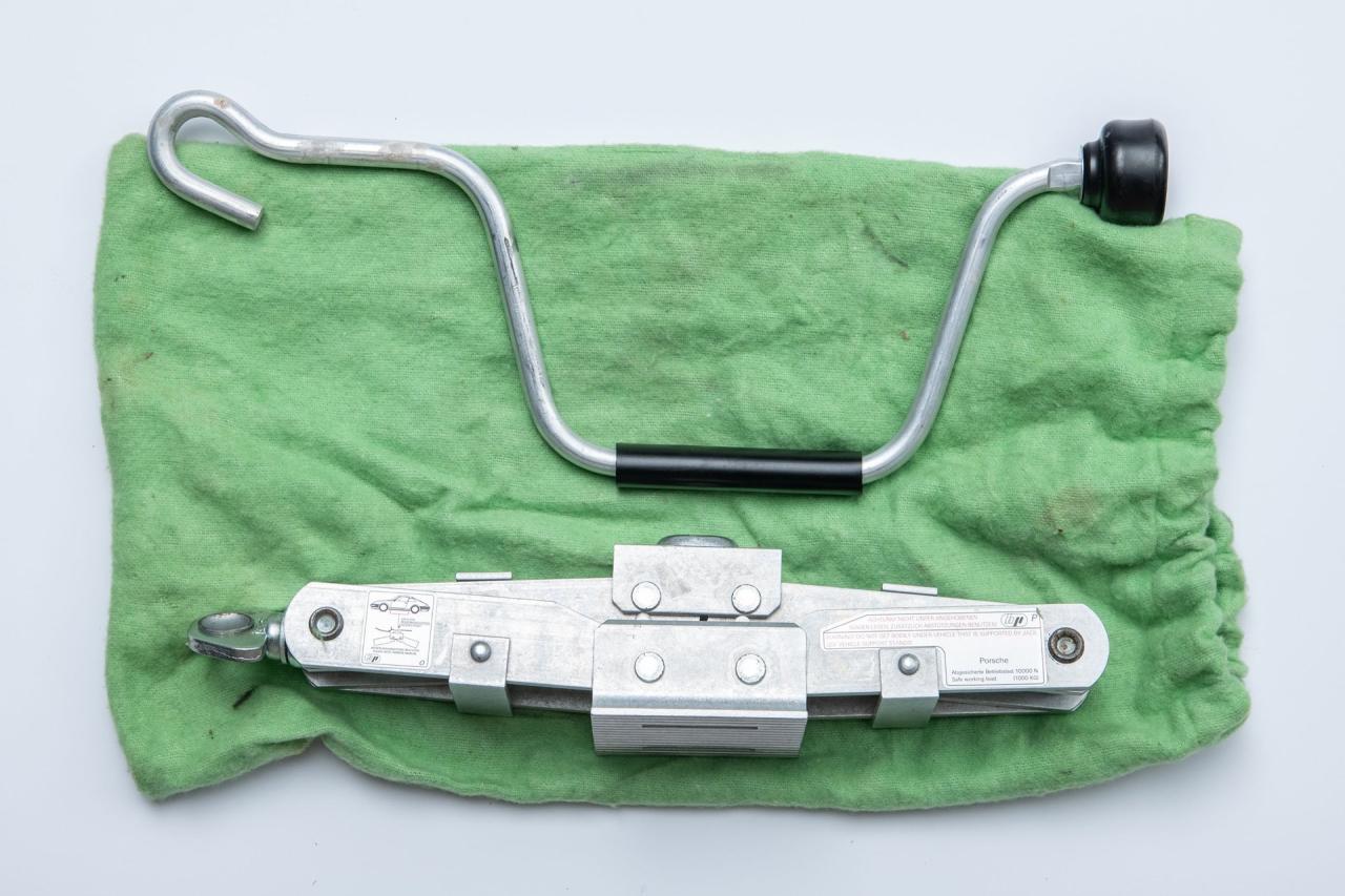 1997 Porsche 911 C4S