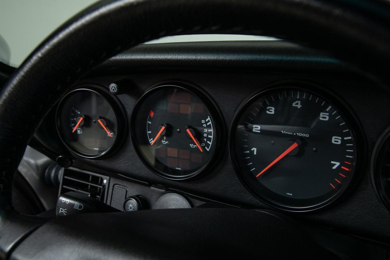 1997 Porsche 911 C4S