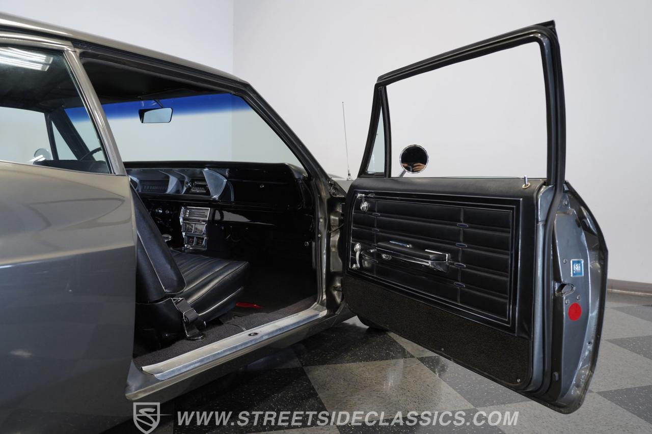 1966 Chevrolet Biscayne 502 Restomod