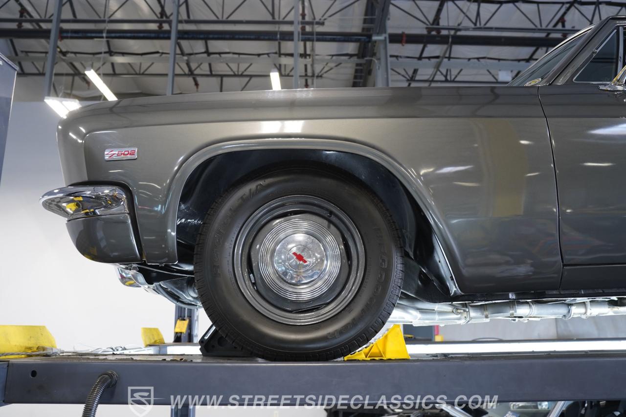 1966 Chevrolet Biscayne 502 Restomod