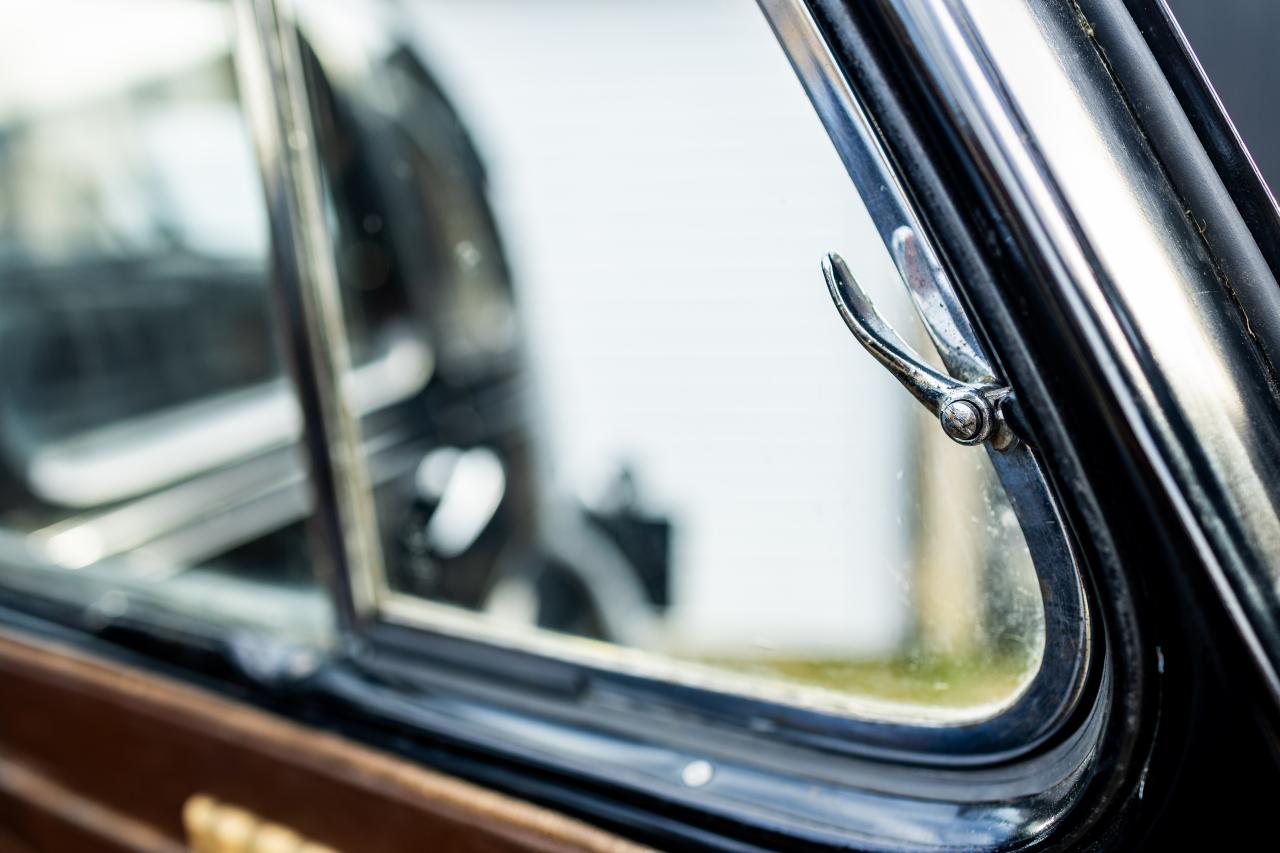 1947 Vauxhall J-Type 14HP