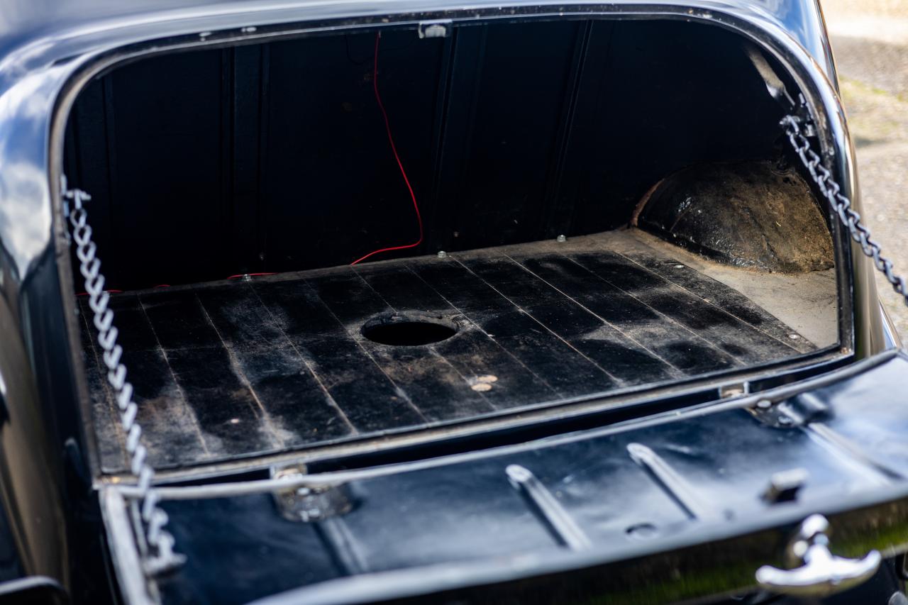 1947 Vauxhall J-Type 14HP