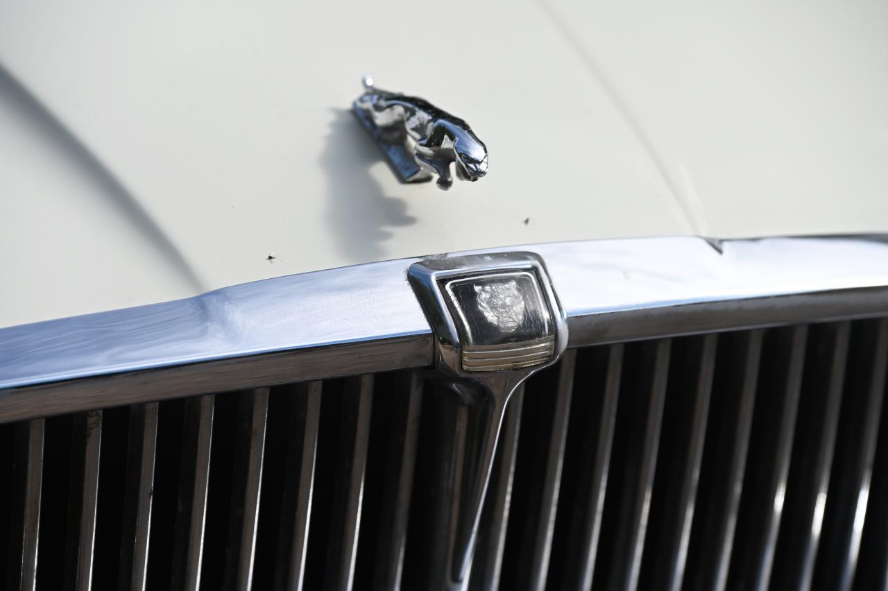 1978 Jaguar XJ6 Series II Convertible by Cabriolet International (4.2 litre)