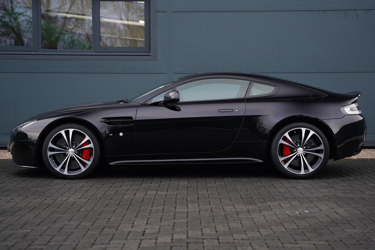 2018 Aston Martin V12 Vantage