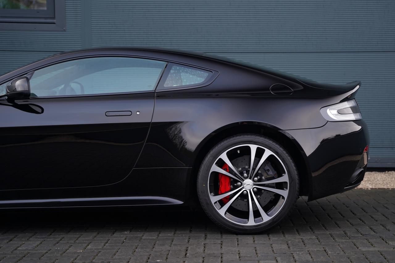 2018 Aston Martin V12 Vantage