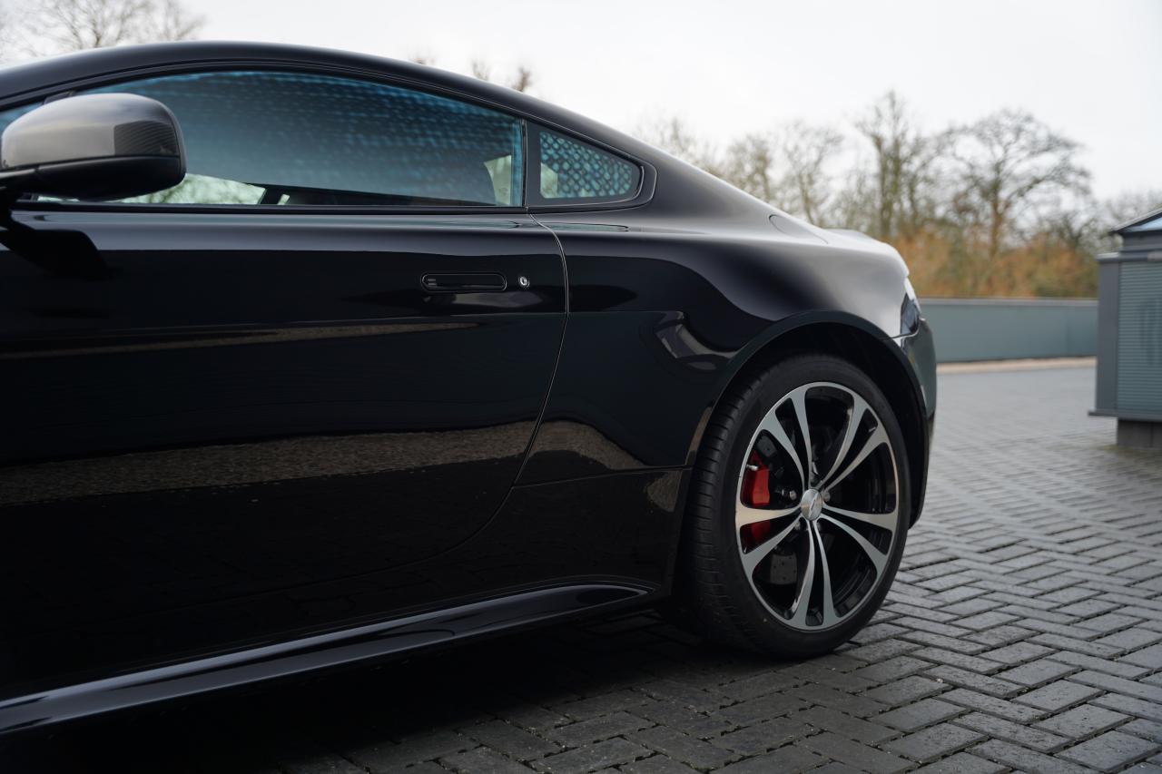 2018 Aston Martin V12 Vantage