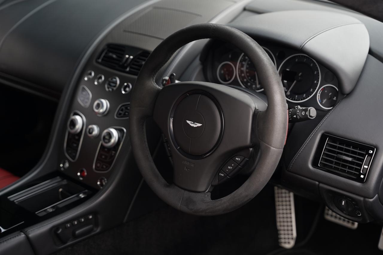 2018 Aston Martin V12 Vantage