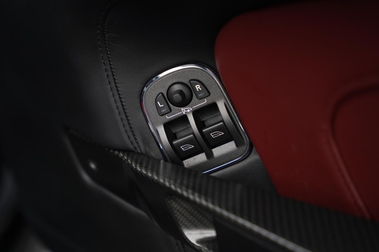 2018 Aston Martin V12 Vantage