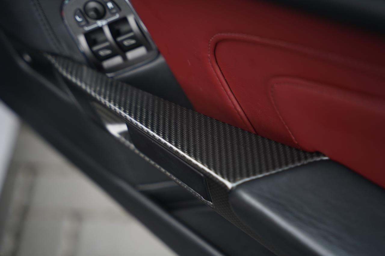 2018 Aston Martin V12 Vantage