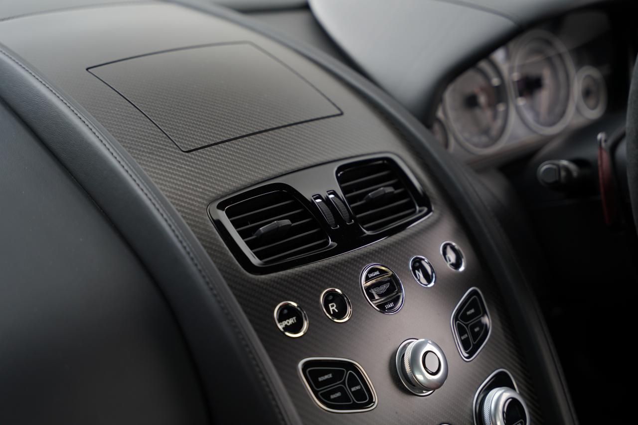 2018 Aston Martin V12 Vantage