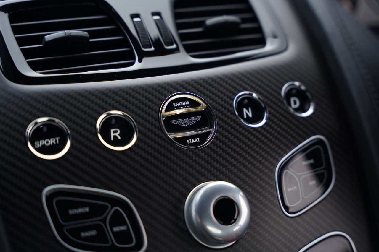 2018 Aston Martin V12 Vantage