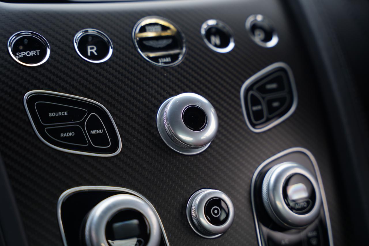 2018 Aston Martin V12 Vantage