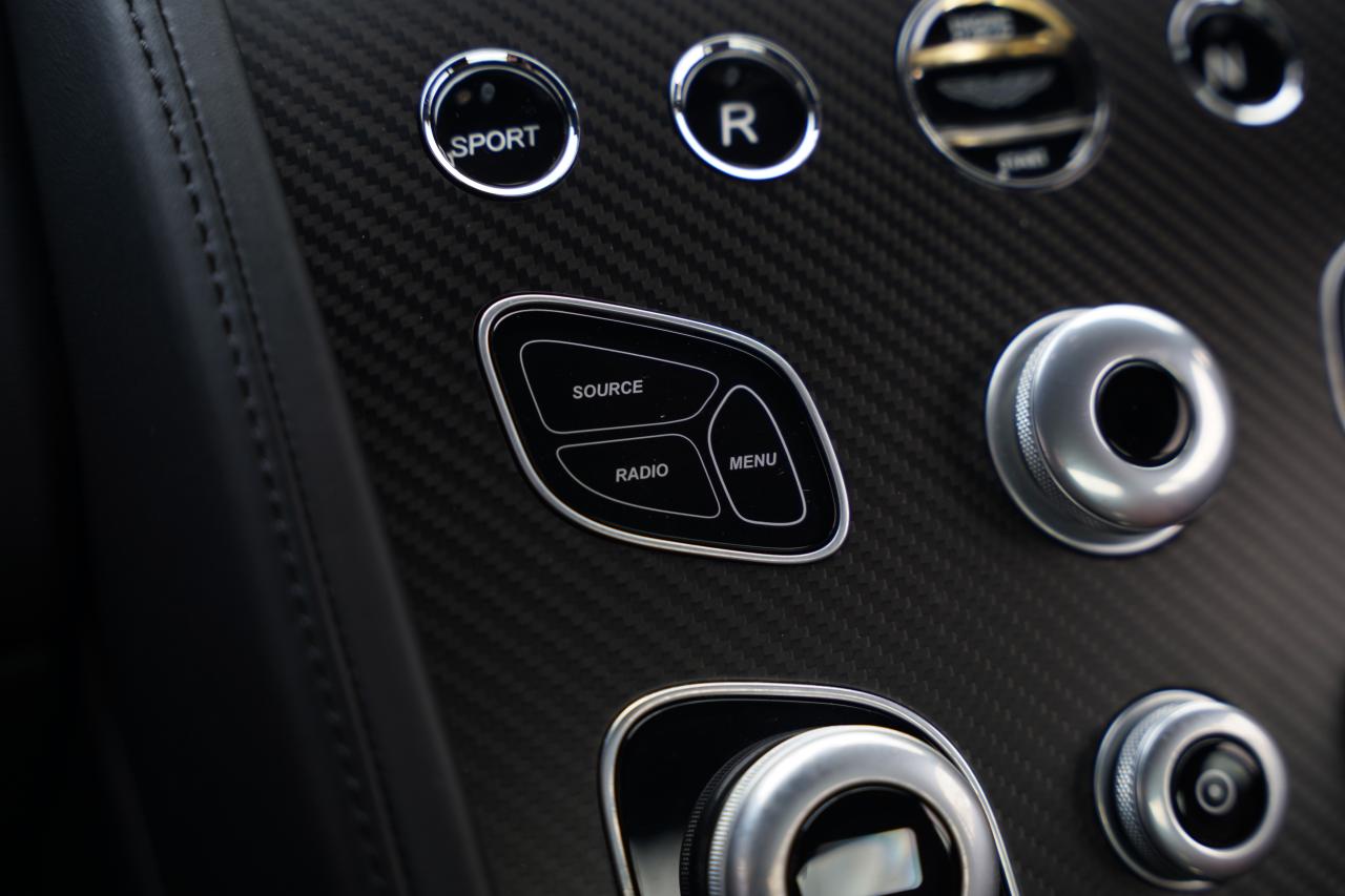 2018 Aston Martin V12 Vantage