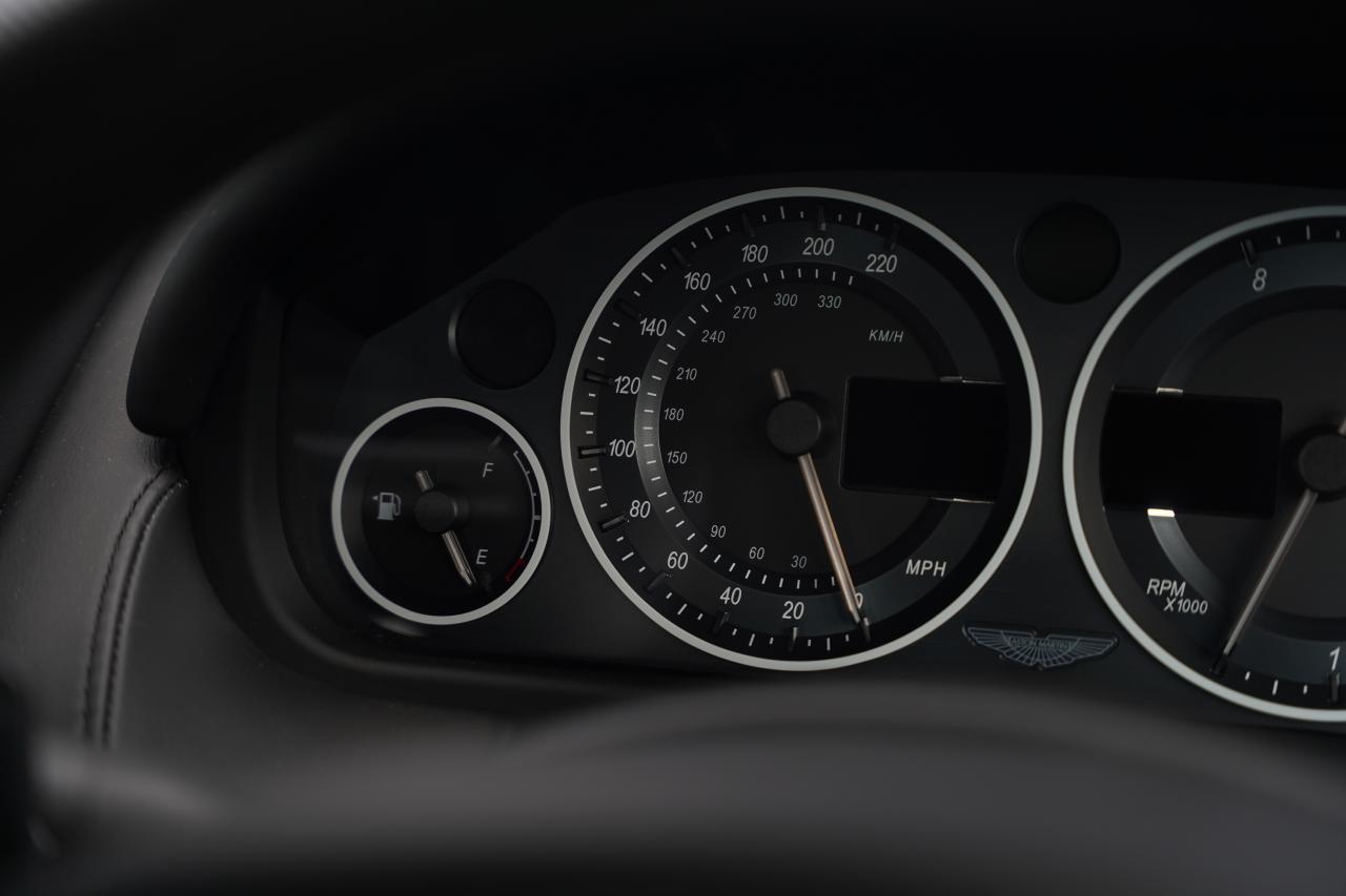 2018 Aston Martin V12 Vantage