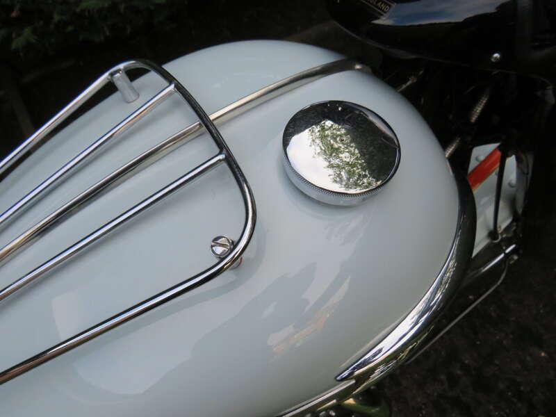 1959 Triumph T120 BONNEVILLE