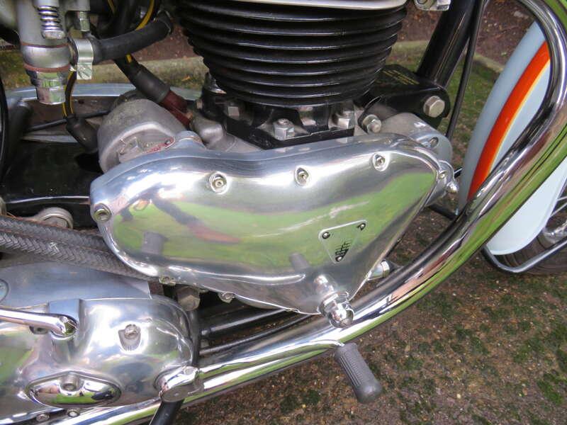 1959 Triumph T120 BONNEVILLE