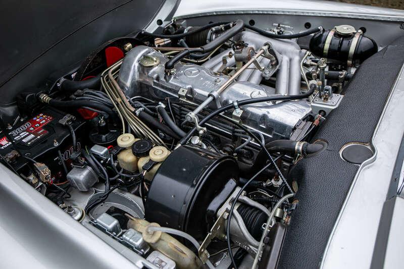 1969 Mercedes - Benz 280 SL Pagoda