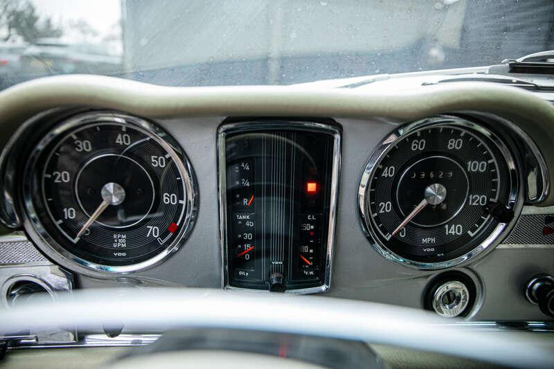 1969 Mercedes - Benz 280 SL Pagoda