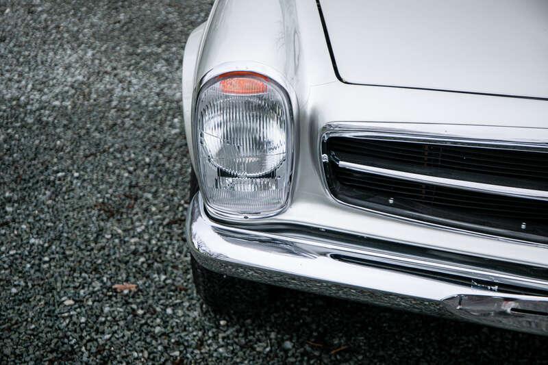 1969 Mercedes - Benz 280 SL Pagoda