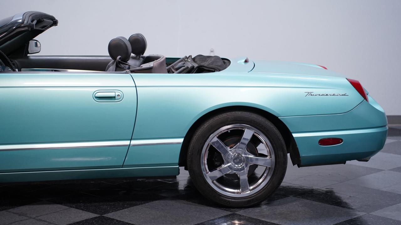 2002 Ford Thunderbird