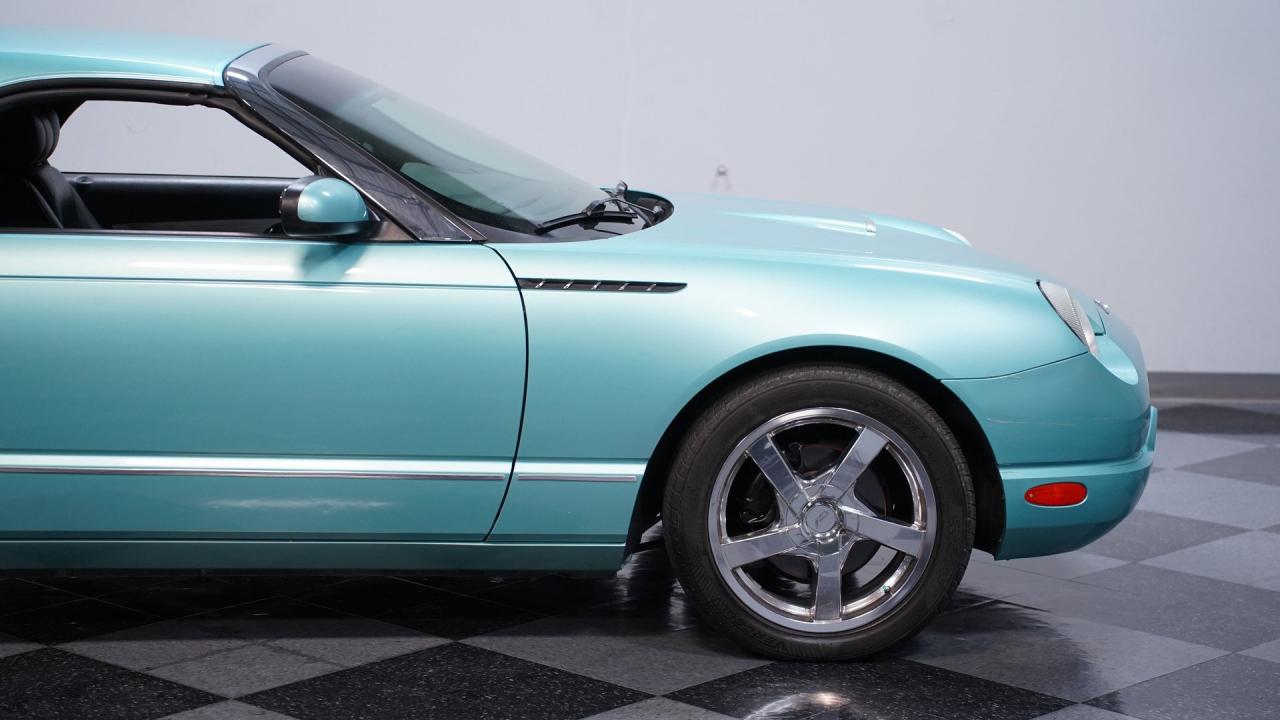 2002 Ford Thunderbird