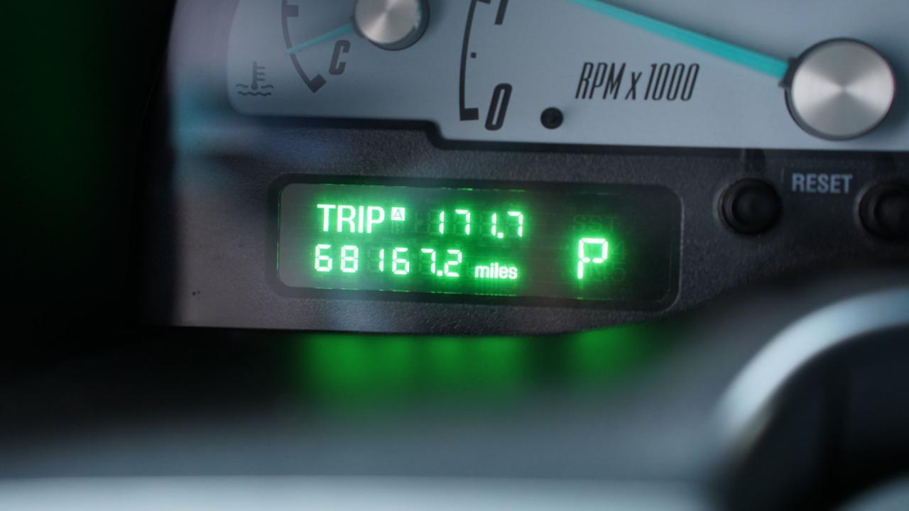 2002 Ford Thunderbird