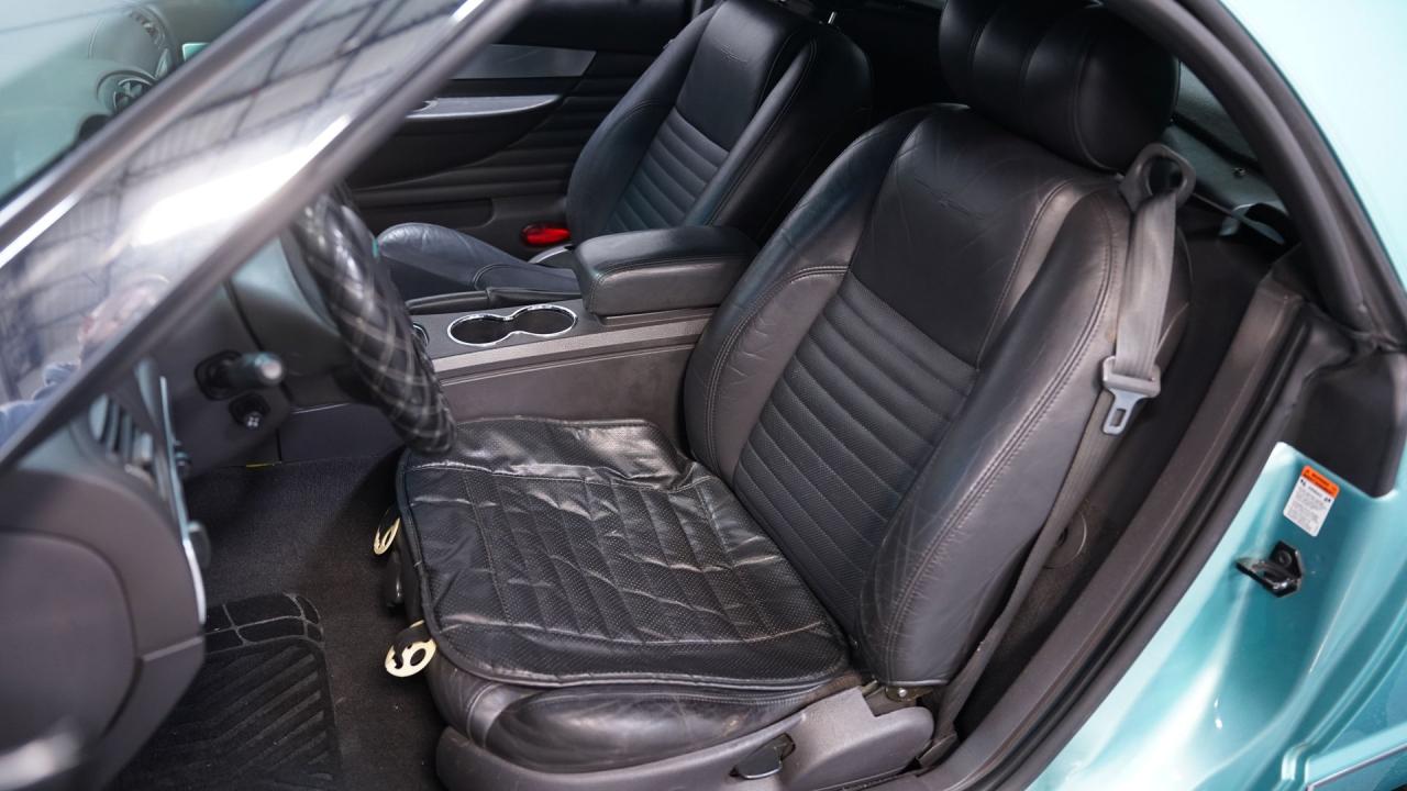 2002 Ford Thunderbird