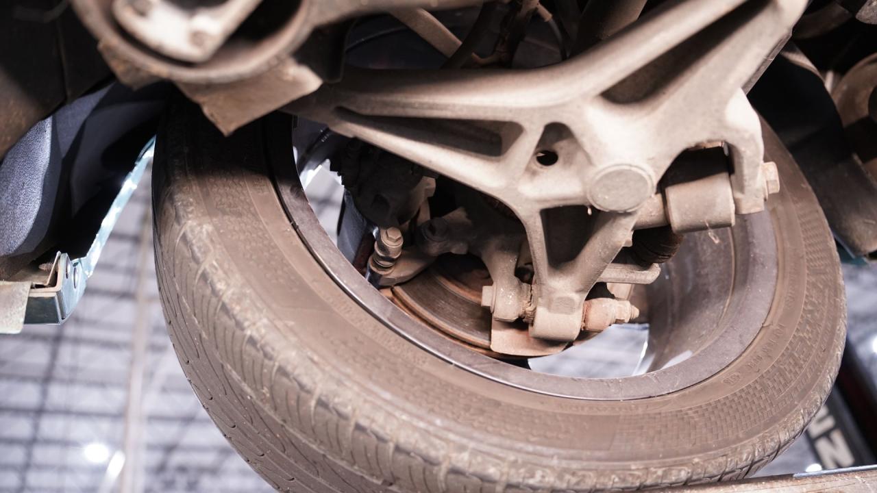 2002 Ford Thunderbird