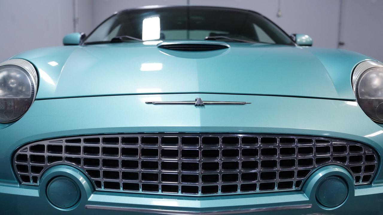 2002 Ford Thunderbird