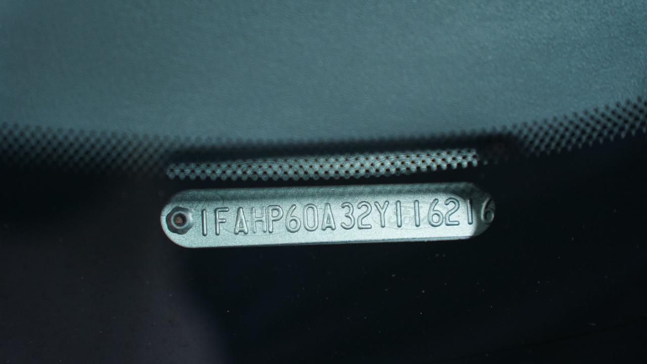 2002 Ford Thunderbird