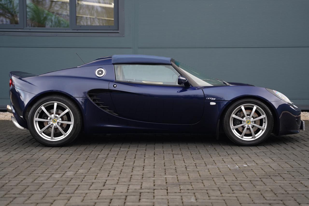 2004 Lotus Elise