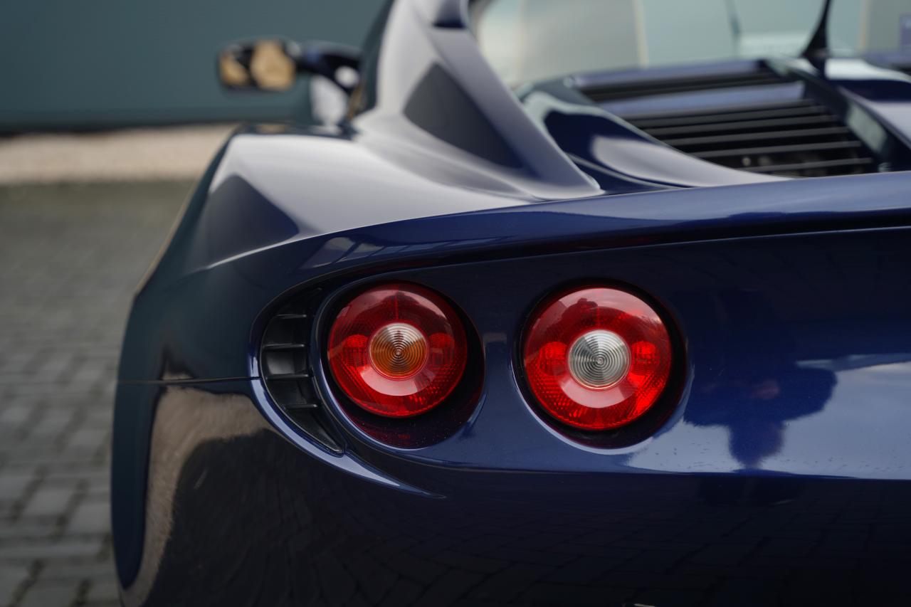2004 Lotus Elise