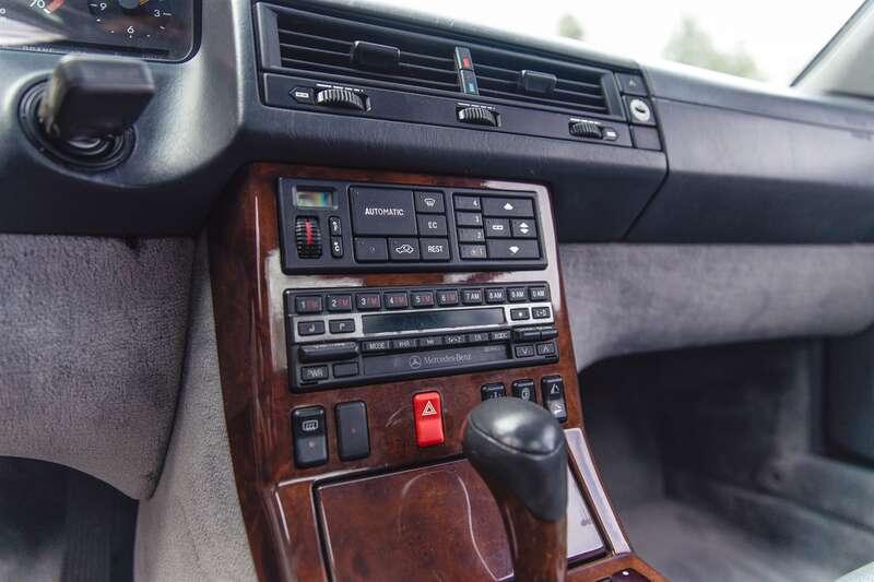 1993 Mercedes - Benz SL600