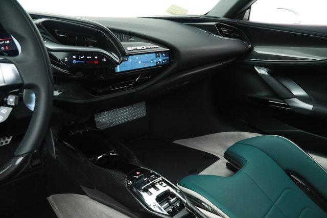 2022 Ferrari SF90 STRADALE