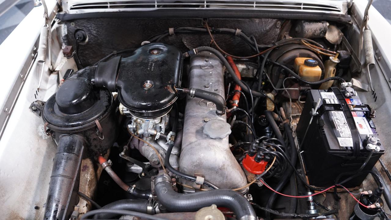 1966 Mercedes - Benz 250S