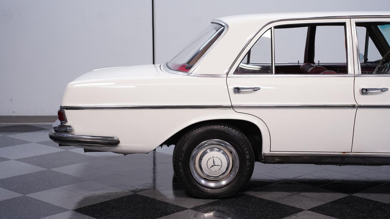 1966 Mercedes - Benz 250S