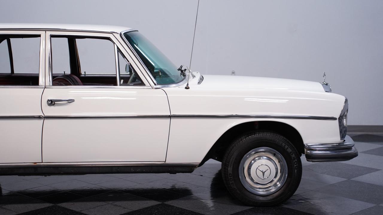 1966 Mercedes - Benz 250S