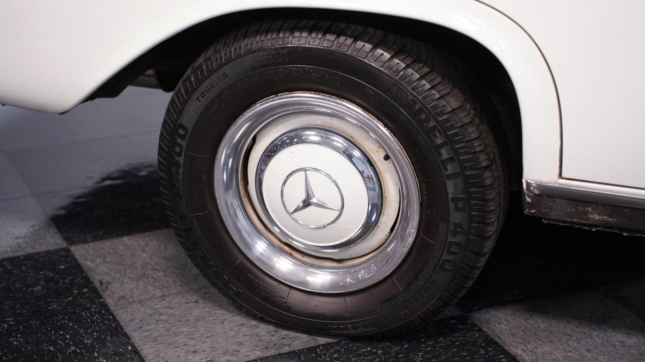 1966 Mercedes - Benz 250S