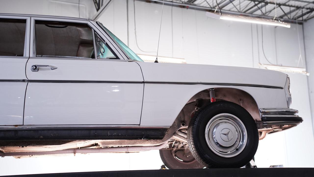 1966 Mercedes - Benz 250S