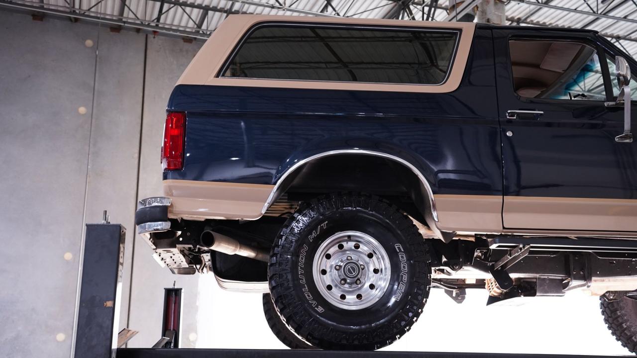 1990 Ford Bronco 4X4 Eddie Bauer
