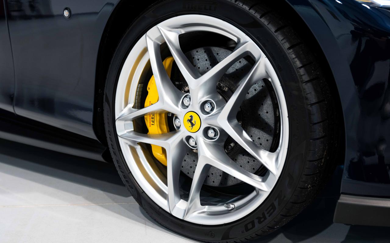 2024 Ferrari ROMA SPIDER