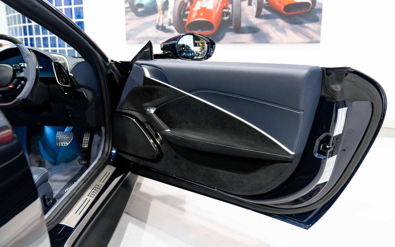 2024 Ferrari ROMA SPIDER