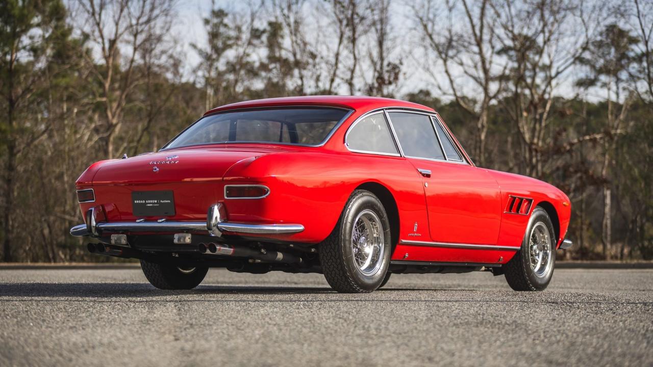 1967 Ferrari 330 GT 2+2 Series II