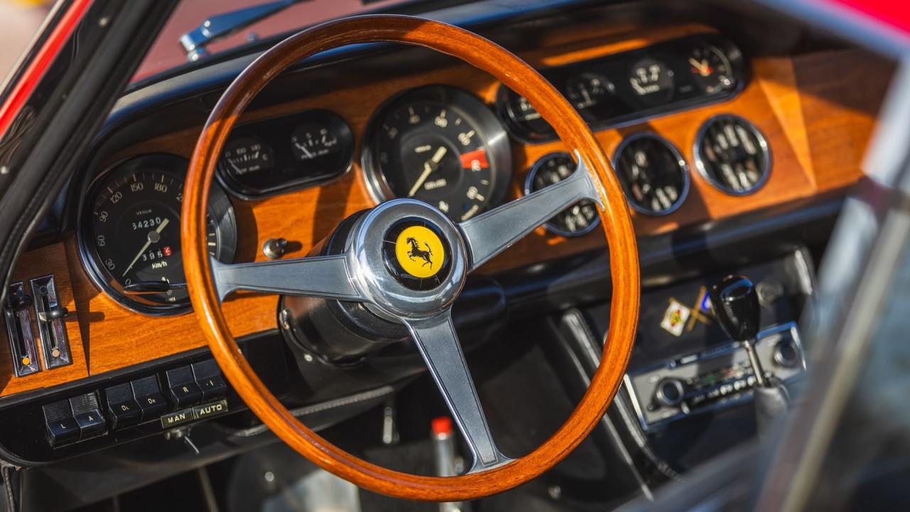 1967 Ferrari 330 GT 2+2 Series II
