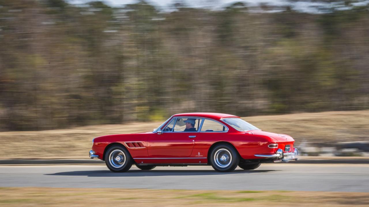 1967 Ferrari 330 GT 2+2 Series II