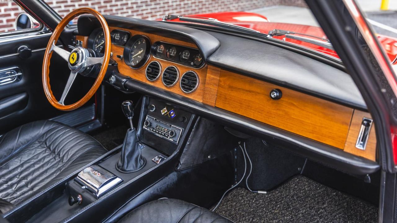 1967 Ferrari 330 GT 2+2 Series II