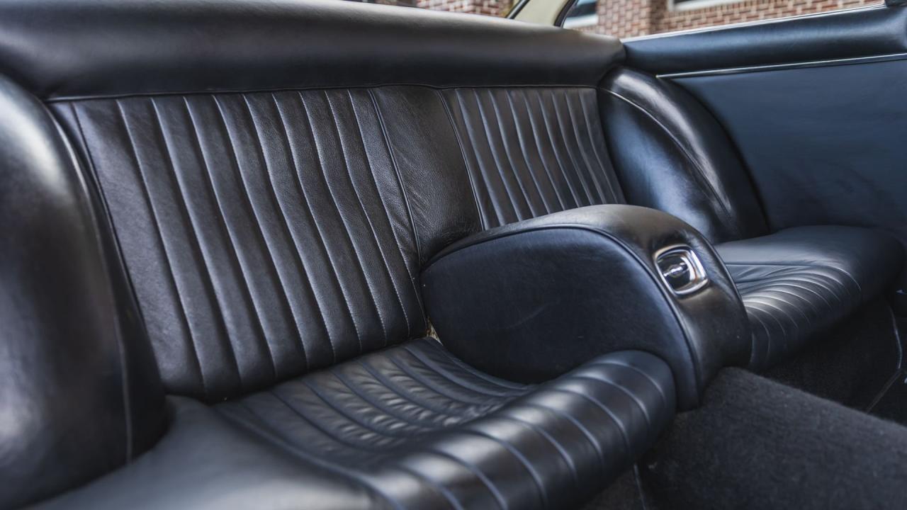 1967 Ferrari 330 GT 2+2 Series II